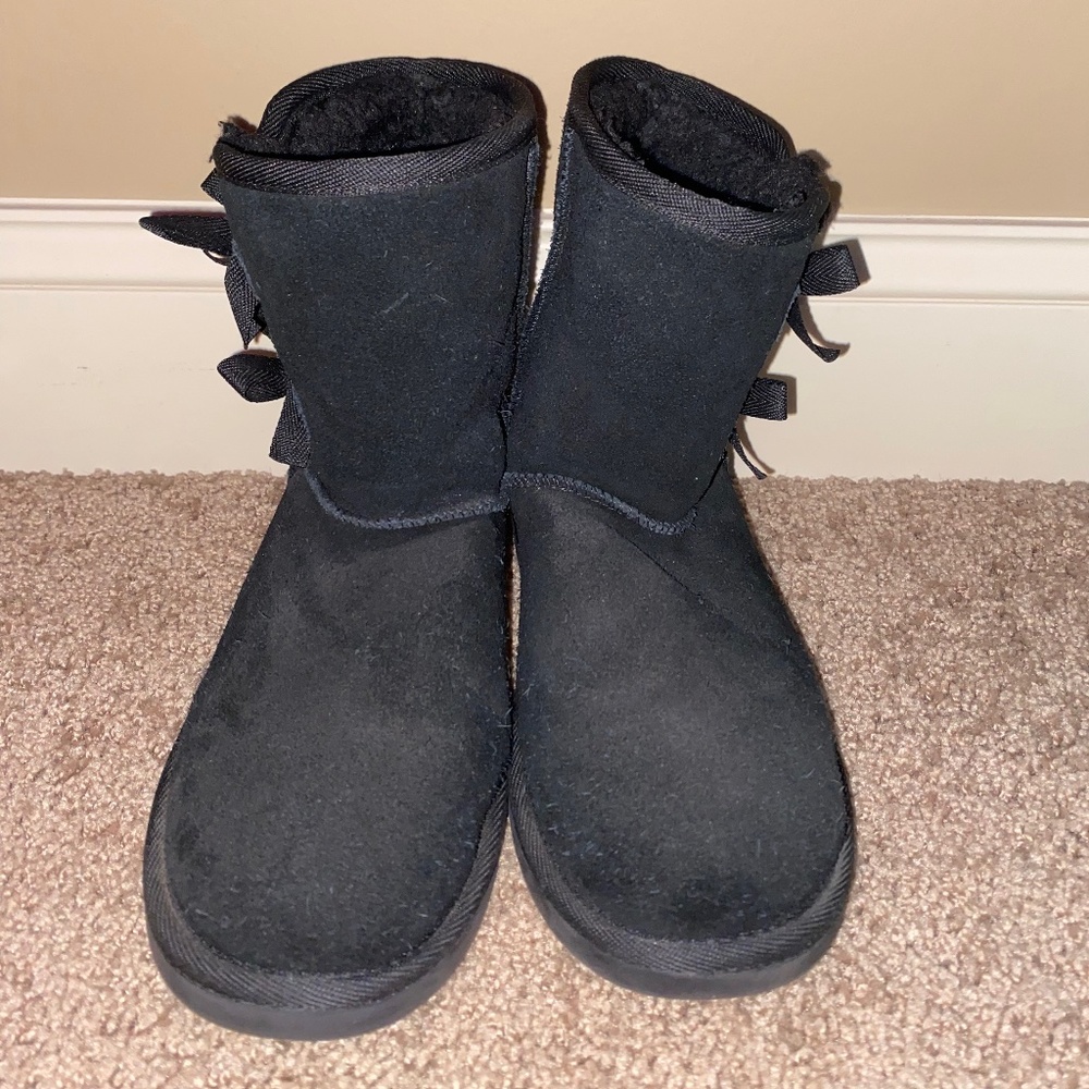 Black UGG Koolaburra boots